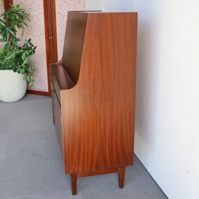 エリオッツオブニューベリーのビューロー