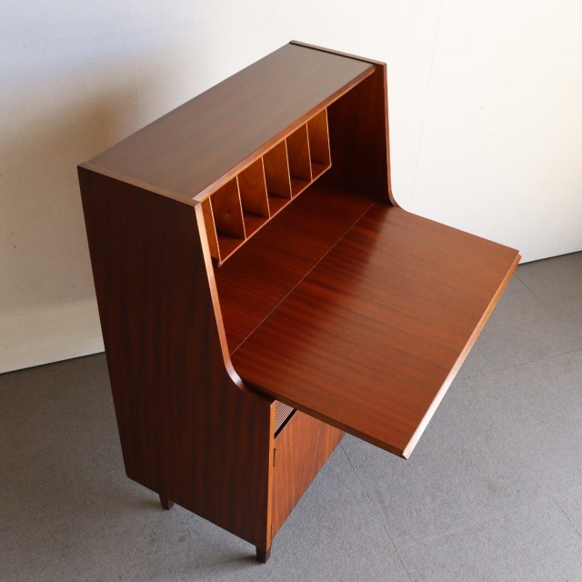 エリオッツオブニューベリーのビューロー