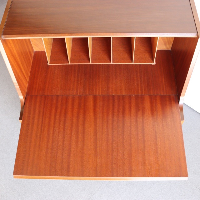 エリオッツオブニューベリーのビューロー