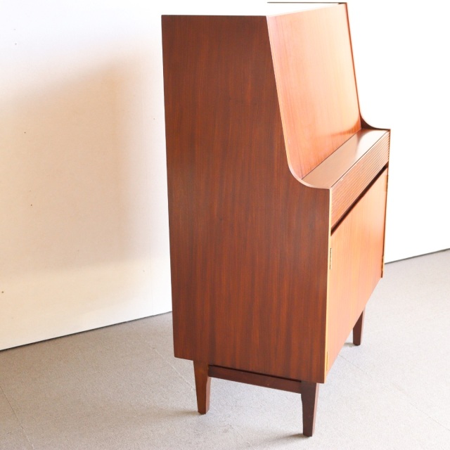 エリオッツオブニューベリーのビューロー