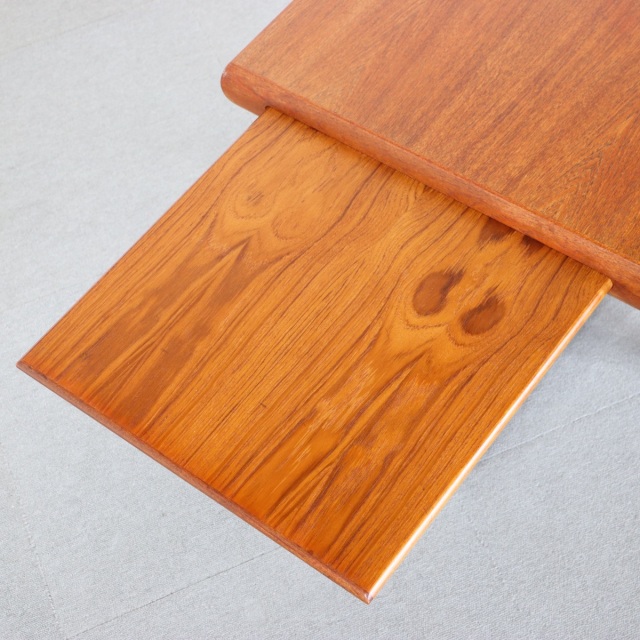 デンマーク製チーク材のヴィンテージコーヒーテーブル