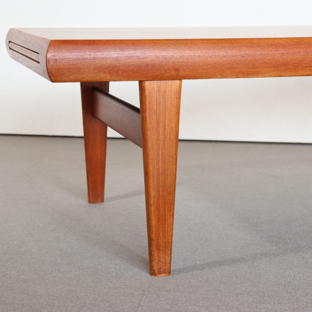 デンマーク製チーク材のヴィンテージコーヒーテーブル