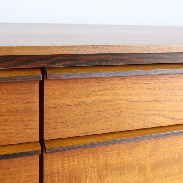 オースティンスイートAustinsuiteのサイドボード