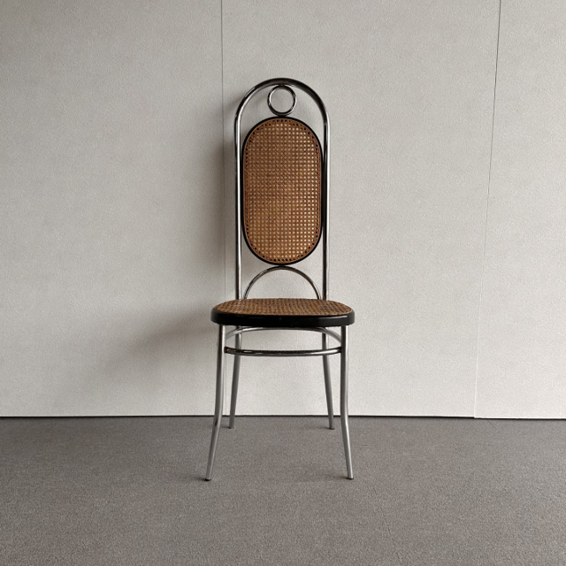 トーネットのクロム製ハイバックチェア