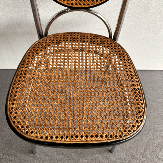 トーネットのクロム製ハイバックチェア