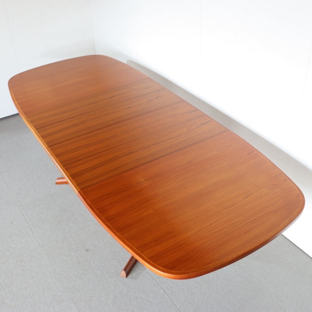 最後の晩餐できます】 Gudme Mobelfabrik製 デンマーク ダイニング