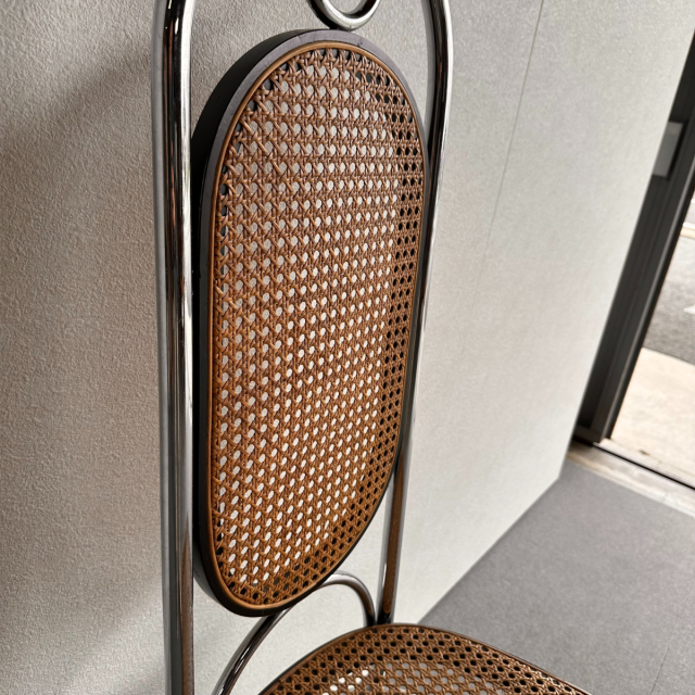 トーネットのクロム製ハイバックチェア