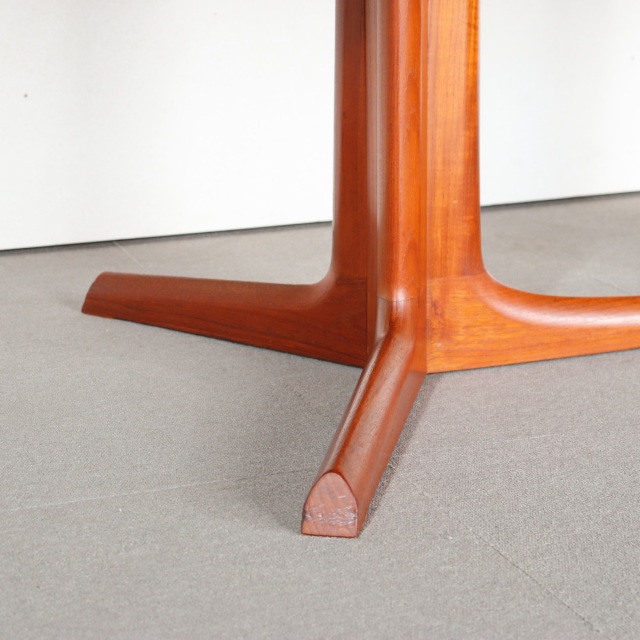 送料込み】【最後の晩餐できます】 デンマーク製チーク材のダイニング