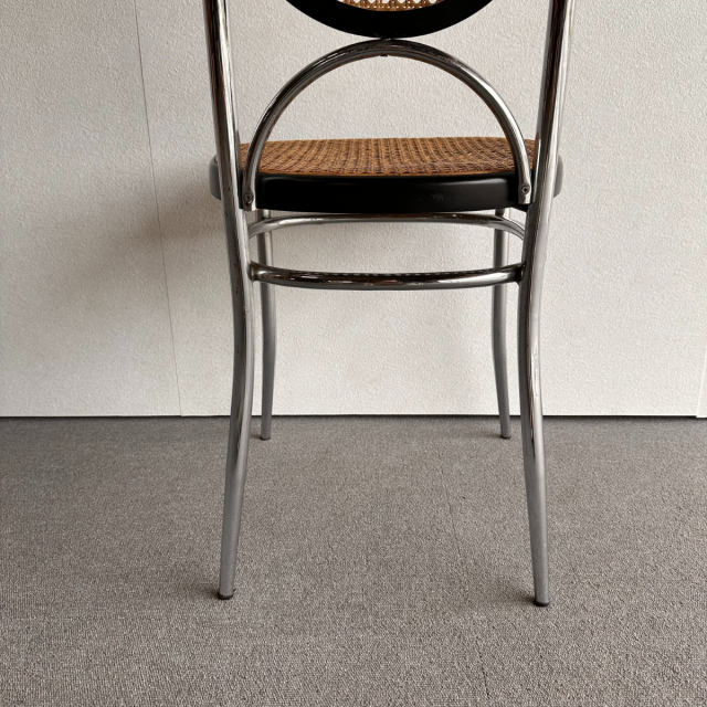 トーネットのクロム製ハイバックチェア