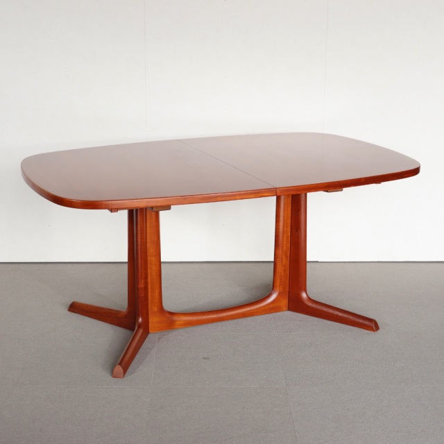 最後の晩餐できます】 Gudme Mobelfabrik製 デンマーク ダイニング