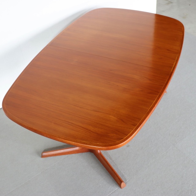 最後の晩餐できます】 Gudme Mobelfabrik製 デンマーク ダイニング