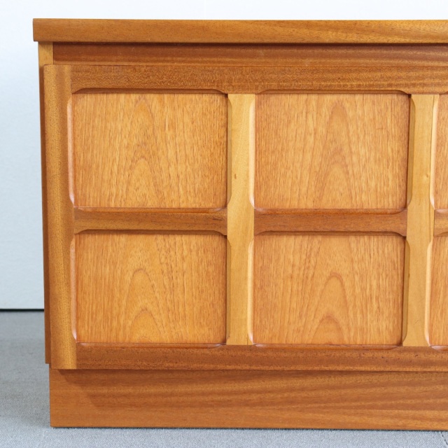 ネイサンNathanのユニット