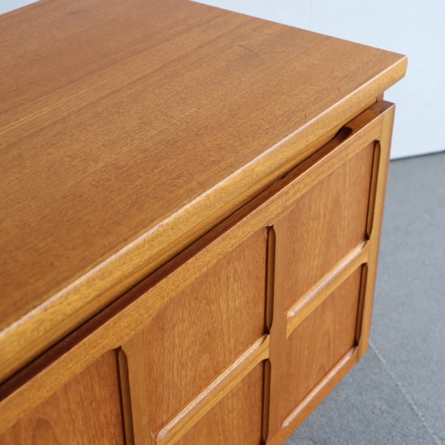 ネイサンNathanのユニット