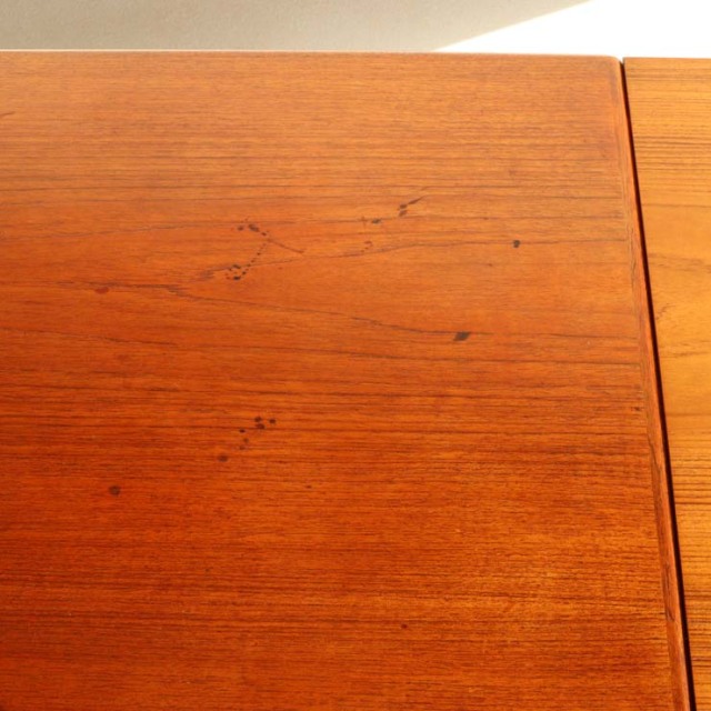 デンマーク製のヴィンテージダイニングテーブル