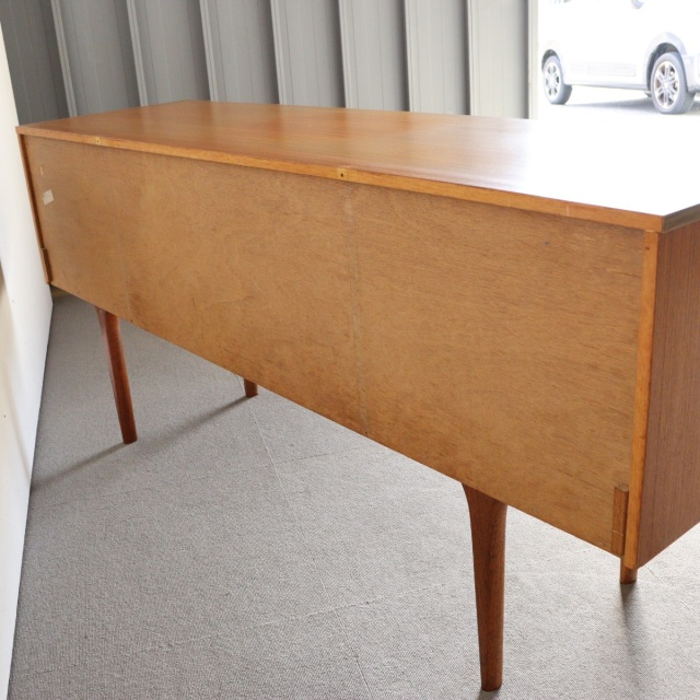 オースティンスイートAustinsuiteのサイドボード