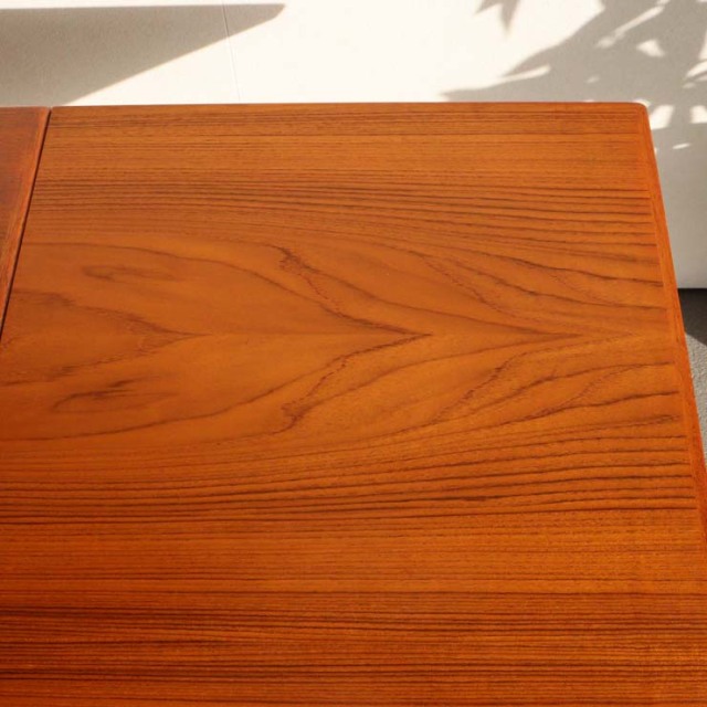 デンマーク製のヴィンテージダイニングテーブル