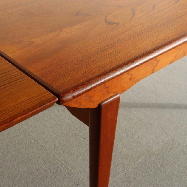 デンマーク製のヴィンテージダイニングテーブル