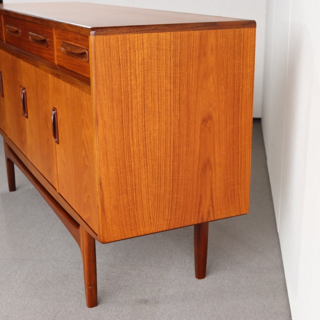 ジープランG-PLANのFrescoサイドボード