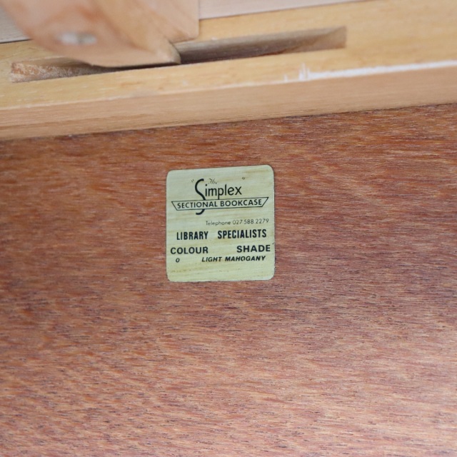 シンプレックスSimplexのブックケース