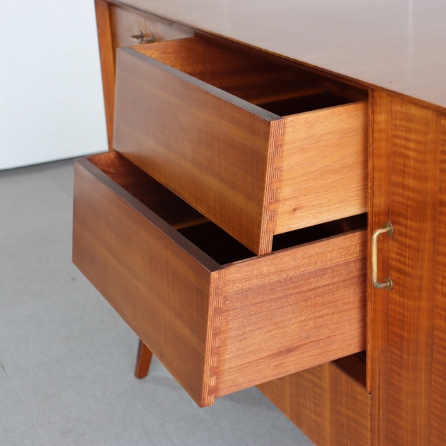 ビューティリティBEAUTILITYのサイドボード