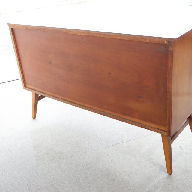 ビューティリティBEAUTILITYのサイドボード