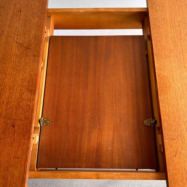 ラウンドダイニングテーブル | 英国ヴィンテージ家具 | 106センチ