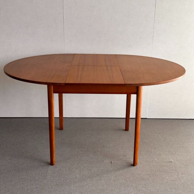 【最終お値下げ】イギリス　アンティーク　木製 円形ダイニングテーブル 最終お値下げ】イギリス アンティーク 木製 円形ダイニング