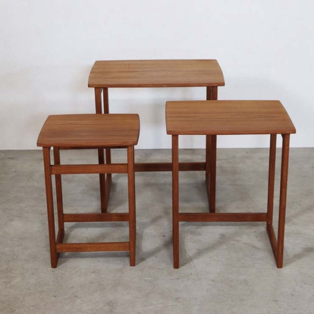 Simple Vintage Nest Table 商品番号【122078】