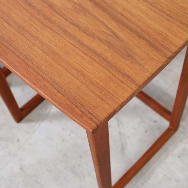 イギリス　ネストテーブル　英国家具 Simple Vintage Nest Table 商品番号【122078】