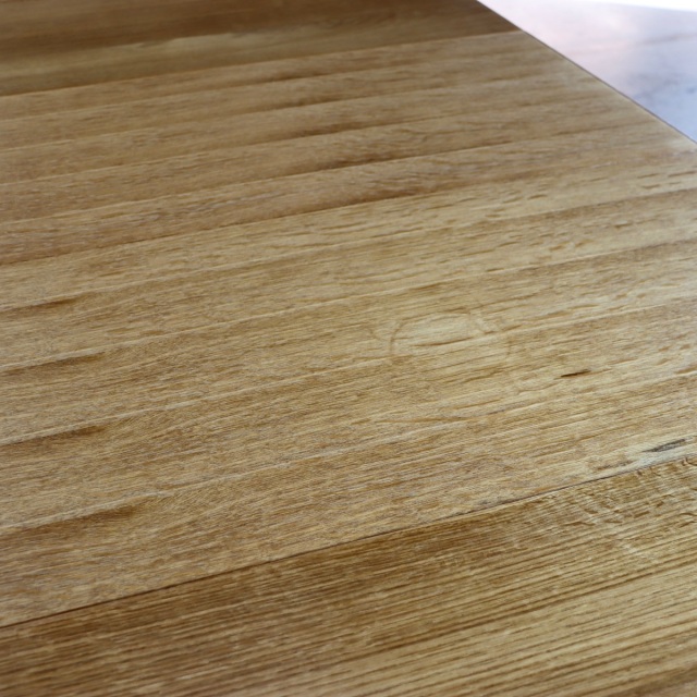 デンマーク製ダイニングテーブル。