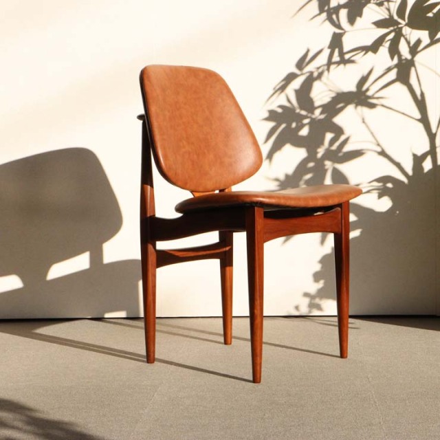 エリオッツオブニューベリーのダイニングチェア