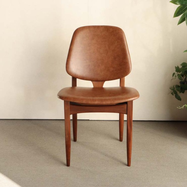 エリオッツオブニューベリーのダイニングチェア