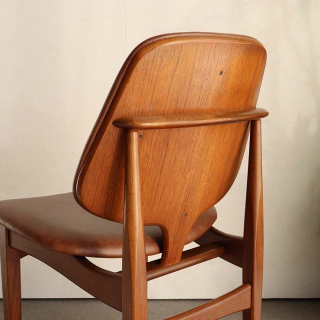 エリオッツオブニューベリーのダイニングチェア