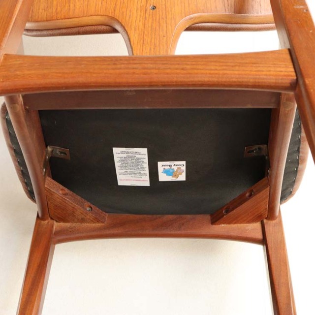 エリオッツオブニューベリーのダイニングチェア