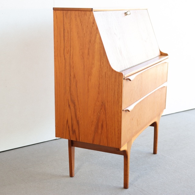 サトクリフトッドモーデンSUTCLIFFE TODMORDENのビューロー