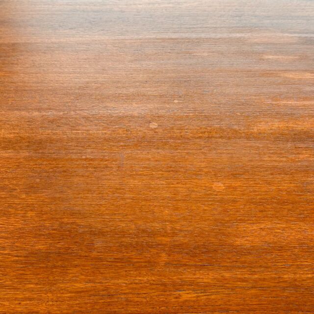 英国ヴィンテージのオーバルダイニングテーブル