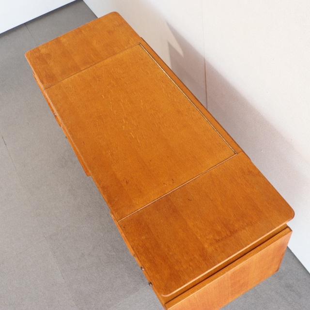 ジープランG-PLANのデスク