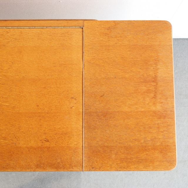 ジープランG-PLANのデスク