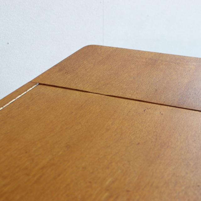 ジープランG-PLANのデスク