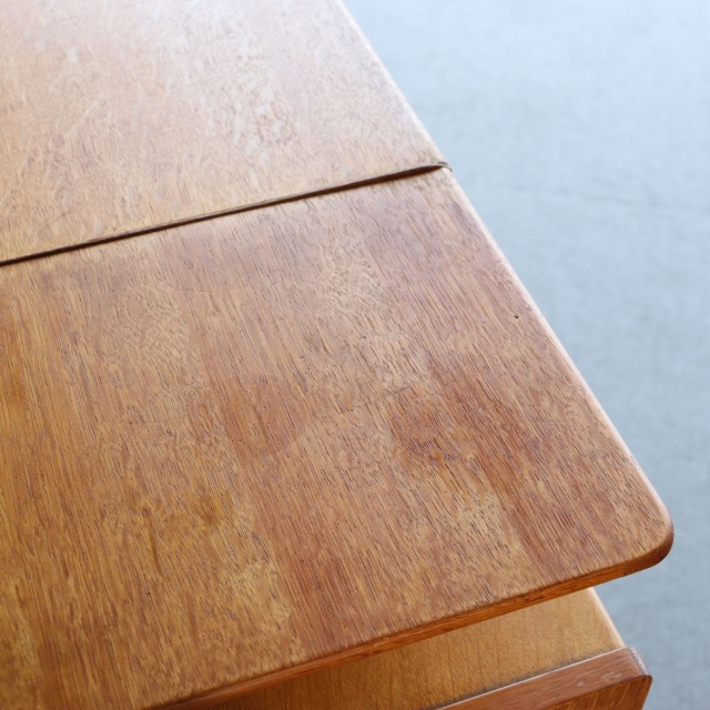 ジープランG-PLANのデスク