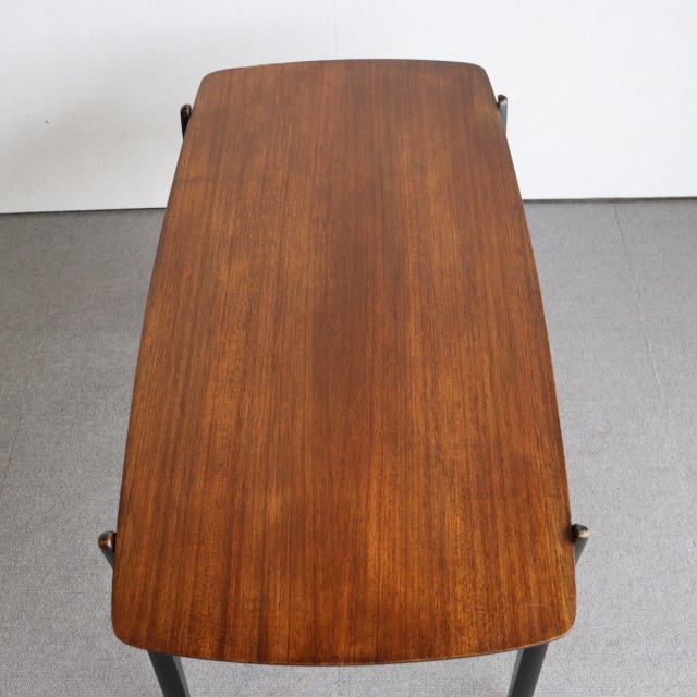 ネイサンNATHANのコーヒーテーブル