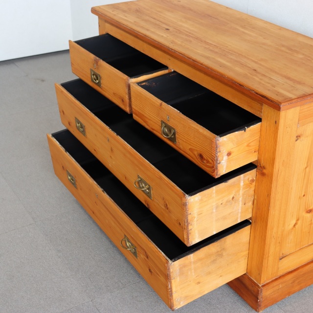 英国ヴィンテージのチェスト