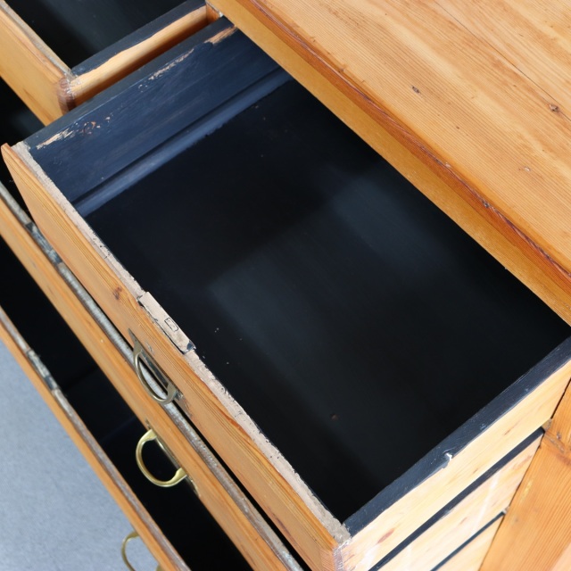 英国ヴィンテージのチェスト