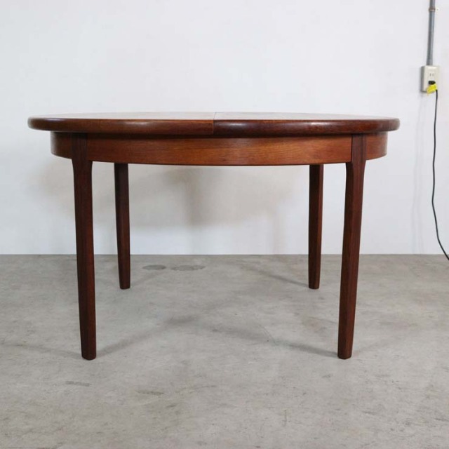 チーク材の円形のエクステンション可能なテーブル、23125