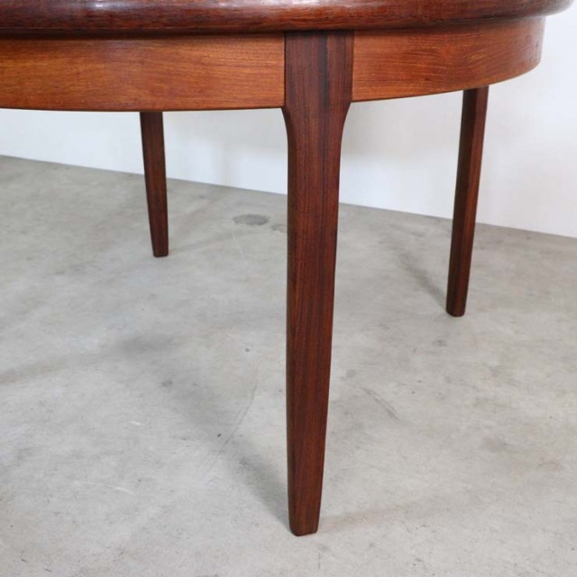 チーク材の円形のエクステンション可能なテーブル、23125