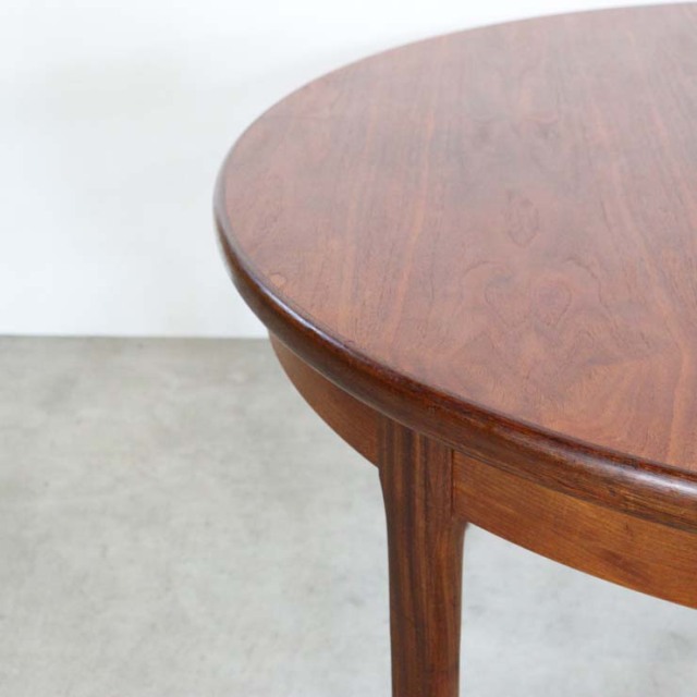 チーク材の円形のエクステンション可能なテーブル、23125