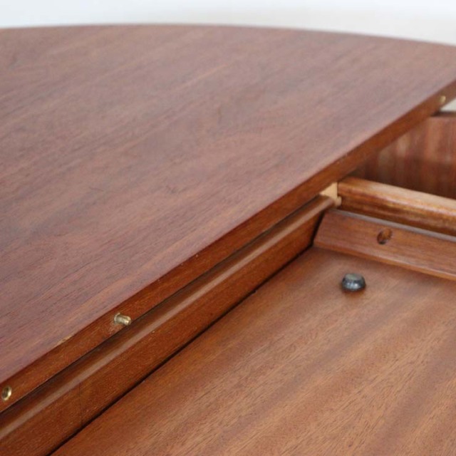 チーク材の円形のエクステンション可能なテーブル、23125