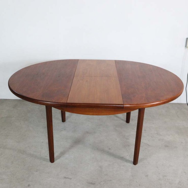 チーク材の円形のエクステンション可能なテーブル、23125