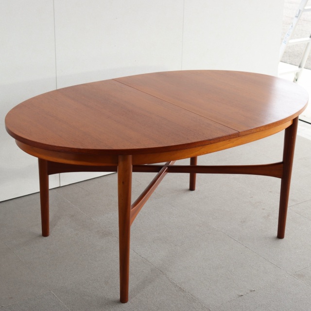 ベイスクラフトBEITHCRAFTのダイニングテーブル