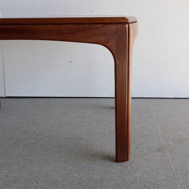 ジープランG-PLANのコーヒーテーブル